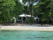 Blue Moon Beach House, Jack Neal Beach, Utila, closer