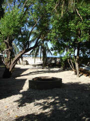The Rocks Cay - Fire Pit in Backyard