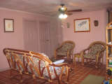 Utila Dreamer Beach House - Living Area